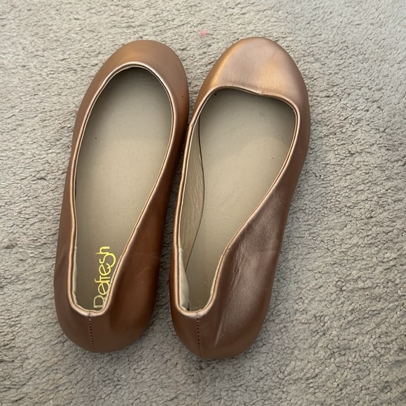 Refresh Demi-11 Rose Gold Flats - Picture 3 of 7